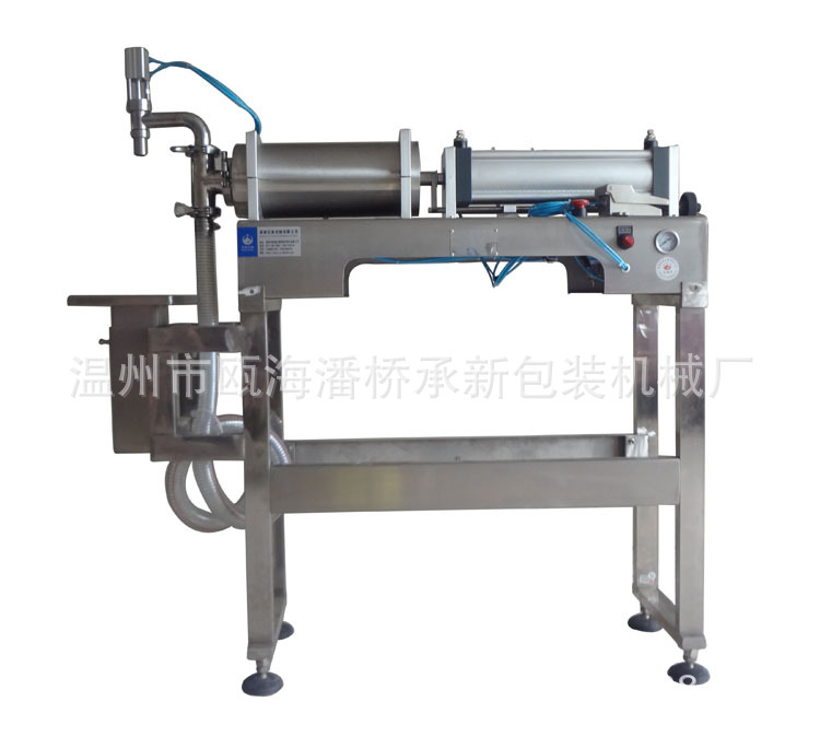 落地式5000 型單 頭液體罐裝機 防爆型